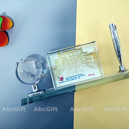 Đặt làm kỷ niệm chương nhân viên gắn bó lâu năm