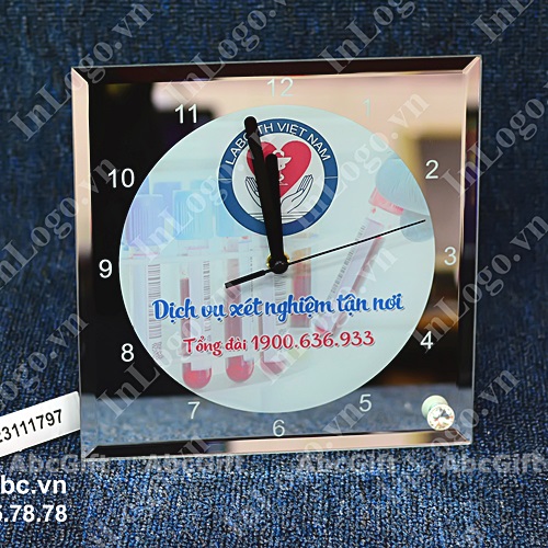Đồng hồ quà tết cho nhà bạn gái