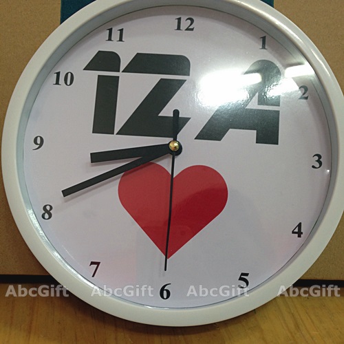 đồng hồ in logo lớp làm quà tặng họp mặt kỷ niệm ngày ra trường