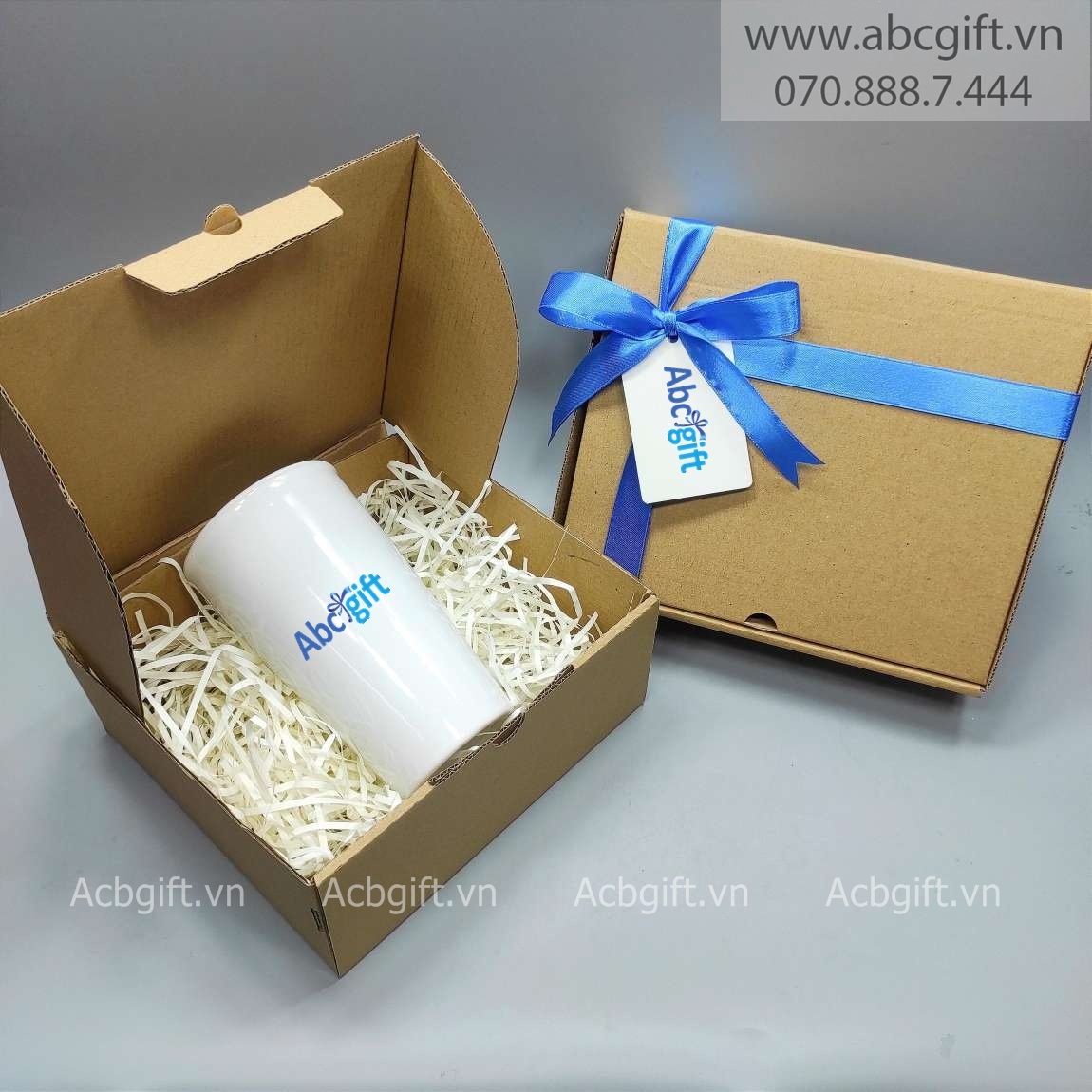 Hộp đựng quà lưu niệm