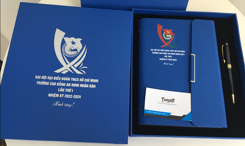 Bộ quà tặng giftset sổ và bút có in logo cho đại biểu