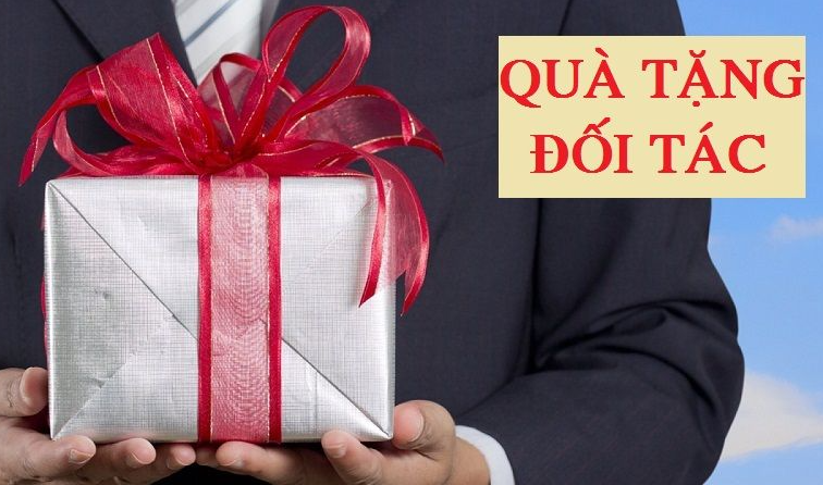 qua tang doi tac