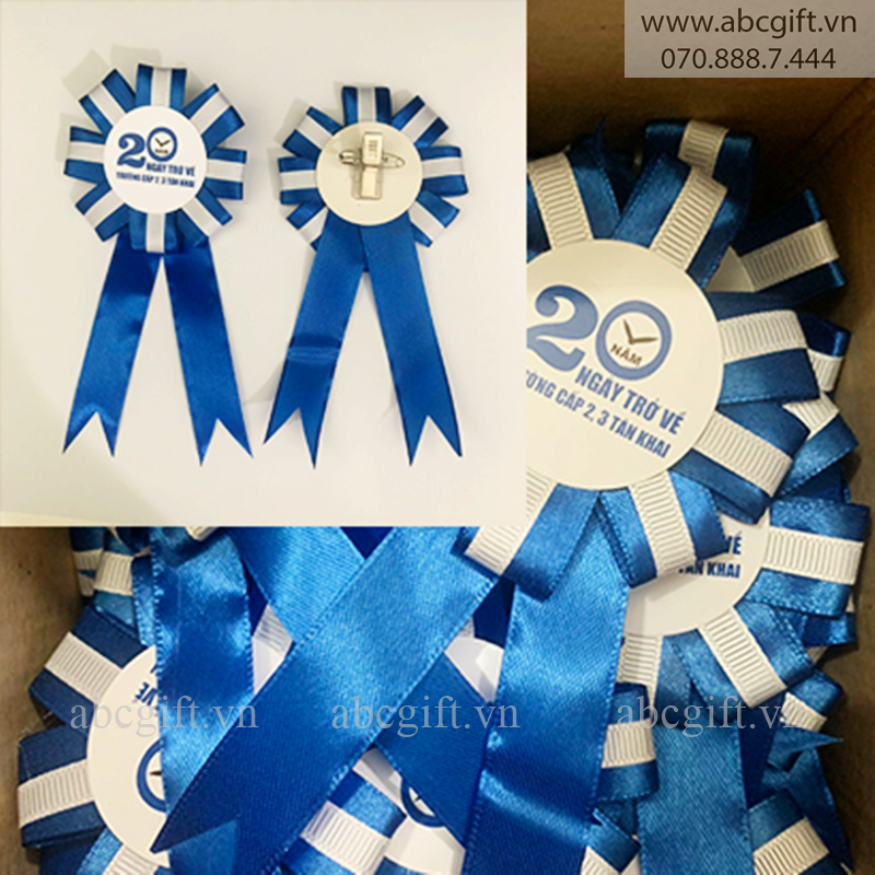 Huy hiệu quà 20/10 cho bạn gái
