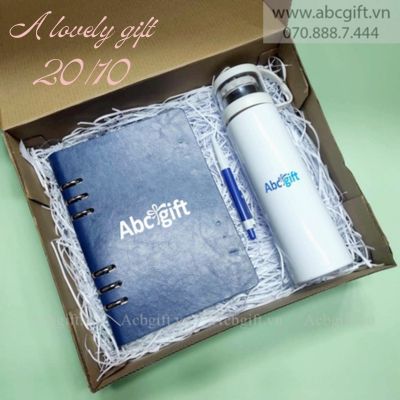 Bộ quà tặng 20/10 cho nhân viên công ty: Sổ tay bìa da – Bút bi – Bình giữ nhiệt