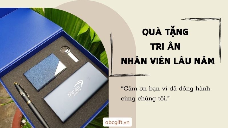 Quà tặng công nghệ tri ân các nhân viên gắn bó lâu năm
