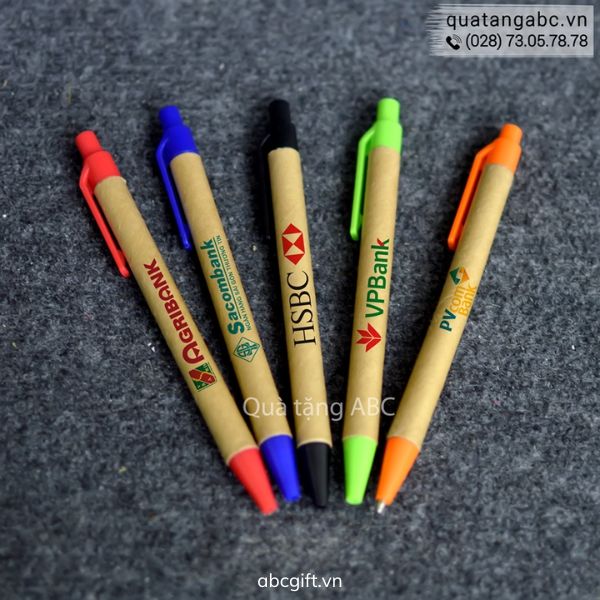Mẫu quà tặng khách hàng in ấn logo doanh nghiệp