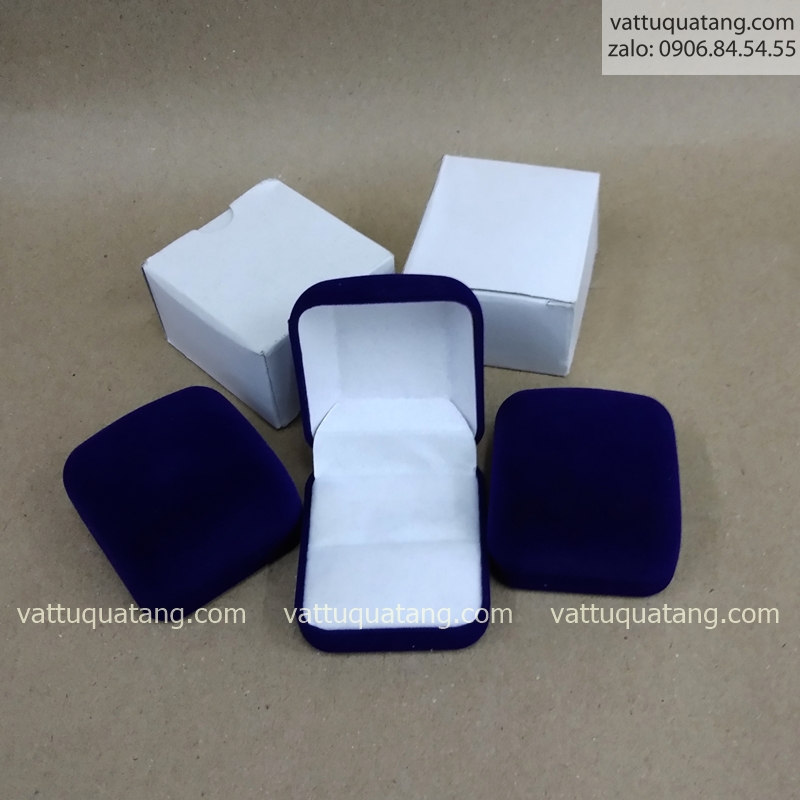 Mẫu hộp nhung dáng vuông